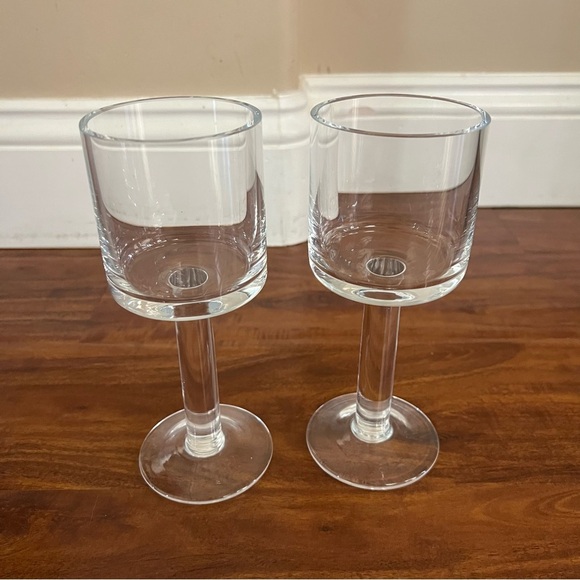 Calvin Klein Bergen Wine Glass Set of 2 - Picture 3 of 5